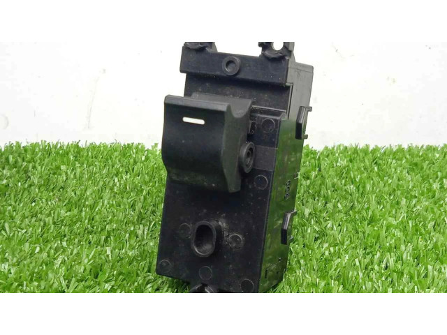 Включатель электрических окон