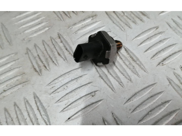 Топливная рампа 9812191080 Citroen C4 III e-C4