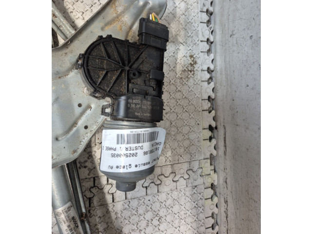 Двигатель стеклоочистителей 8200619512 Dacia Duster