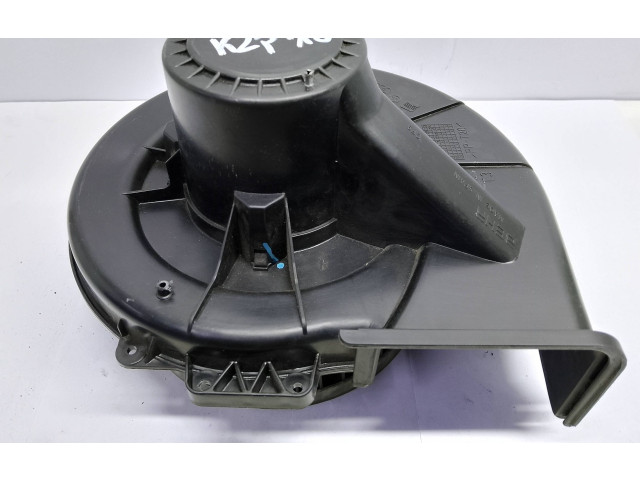 Вентилятор печки 6Q1819015G Skoda Fabia Mk2 (5J)