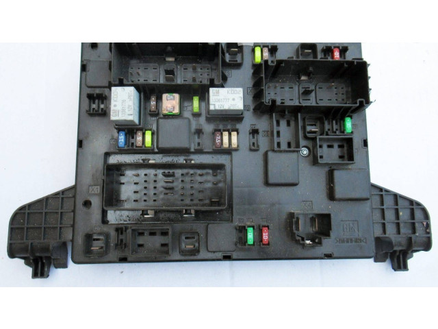 Pojistková skříňka 13368652 Opel Zafira C 2013