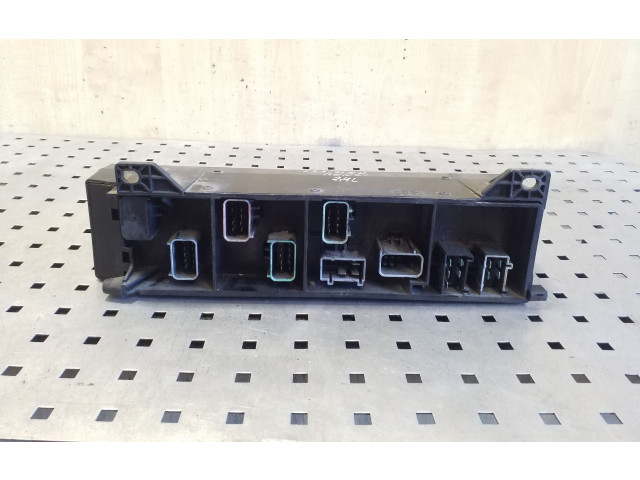 Pojistková skříňka Chrysler Voyager 1998