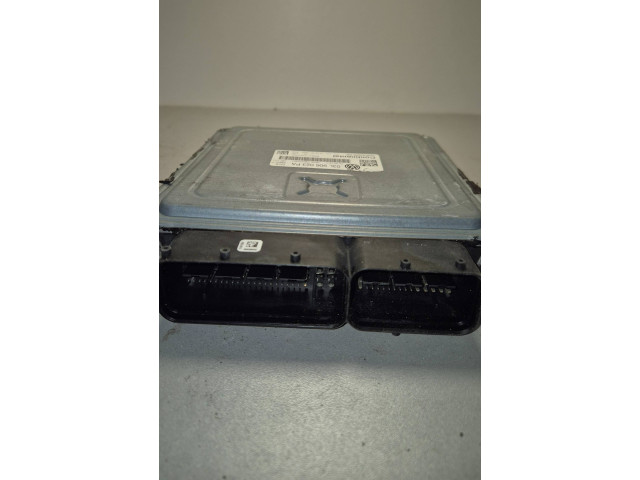 Řídící jednotka 03L906023PA, 03L907425C Volkswagen Caddy 2004