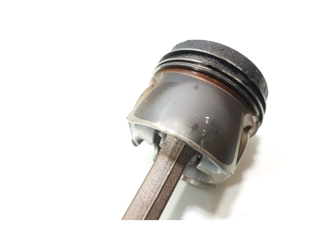 Píst Volkswagen Caddy DFSD