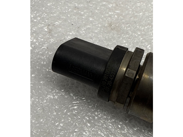 Vstřikovací lišta 8571569, 0445216051   BMW 5 G30 G31     