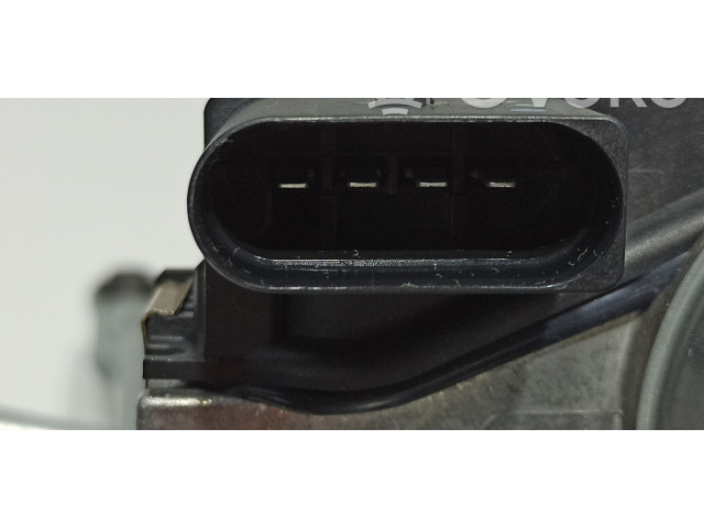 Моторчик дворников LR172509, K8D2-17500-AE Land Rover Range Rover Evoque L551