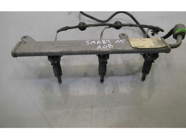 Vstřikovací lišta Smart ForFour II W453