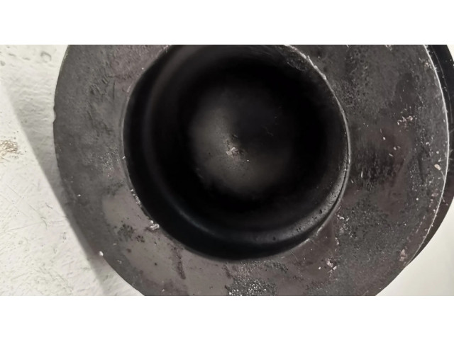 Píst    BMW 7 G11 G12  pro naftový motor 4.0  