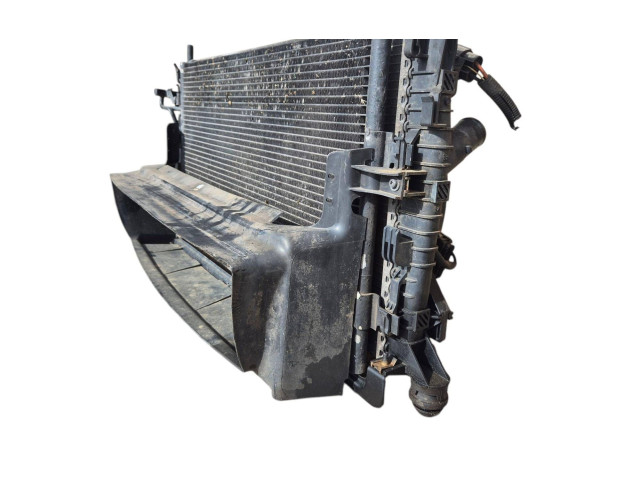 Комплект радиатора 0130307072, 3M5H8C607RH Volvo C30 2007 - 2010 года