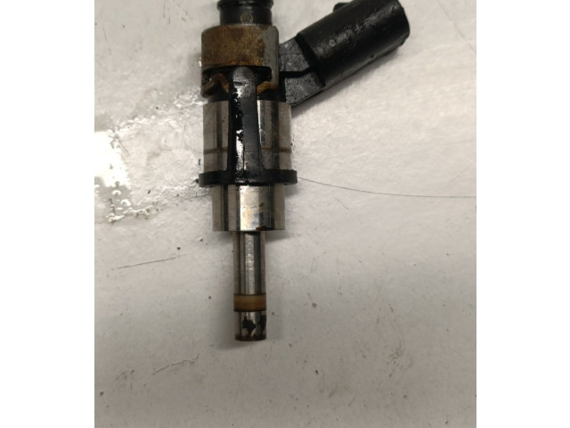 Форсунка 06D133036D Audi A3 S3 8P