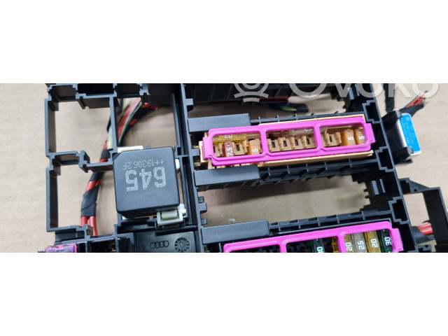 Блок предохранителей 80A971845   Audi Q5 SQ5    