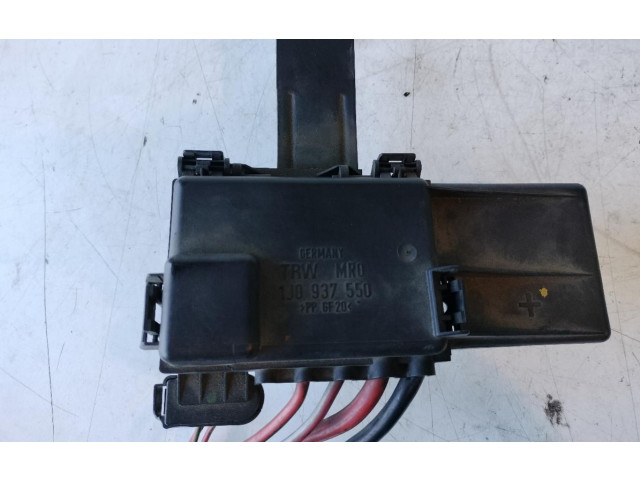 Блок предохранителей 1J0937550 Audi A3 S3 8L