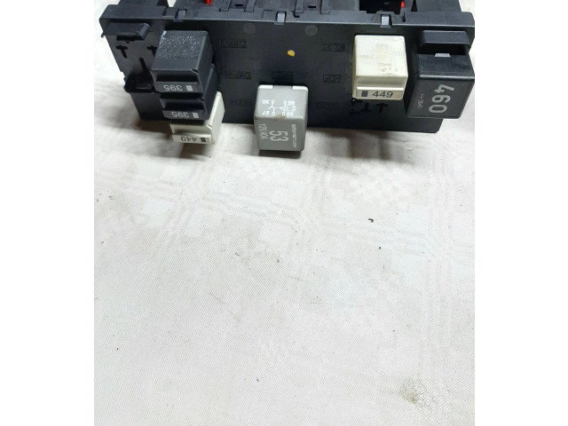 Блок предохранителей 3C0937049E, 28022870 Volkswagen Touran I