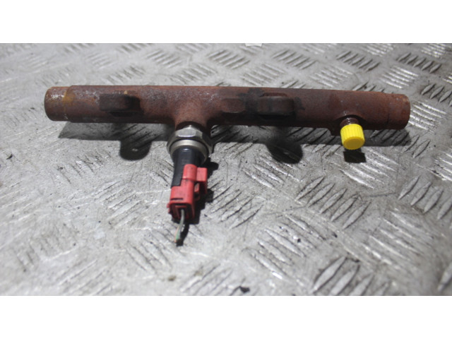 Магистральная трубка топлива