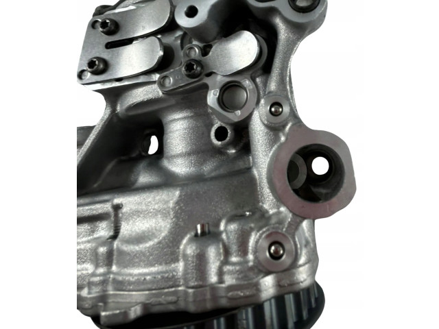 Масляный насос   04L145208T  Skoda Octavia Mk3 (5E) 