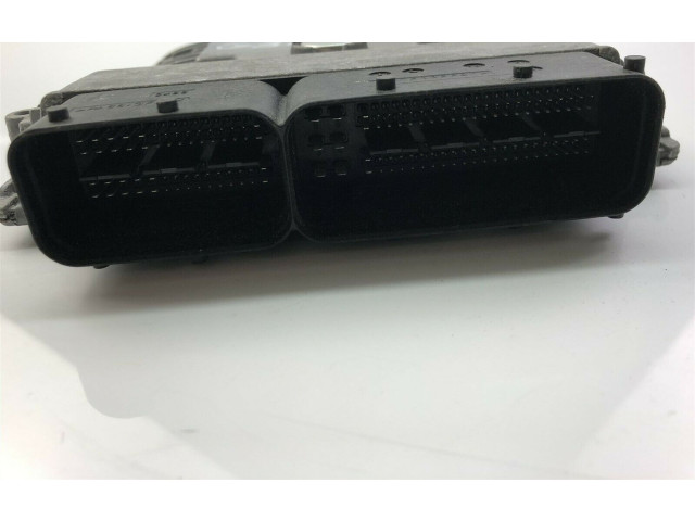 Блок управления 03F906070ED, G3002 Skoda Fabia Mk2 (5J)