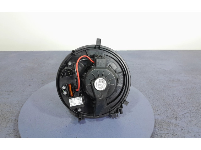 Вентилятор печки 5Q0907521F, 5Q0907521F Skoda Octavia Mk4