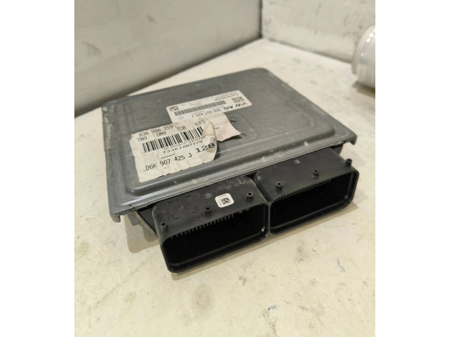 Блок управления двигателя 06K907425J, 5WA1803001 Audi Q3 8U
