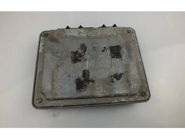 Блок управления двигателя 032906014E   Skoda Octavia Mk1 (1U)