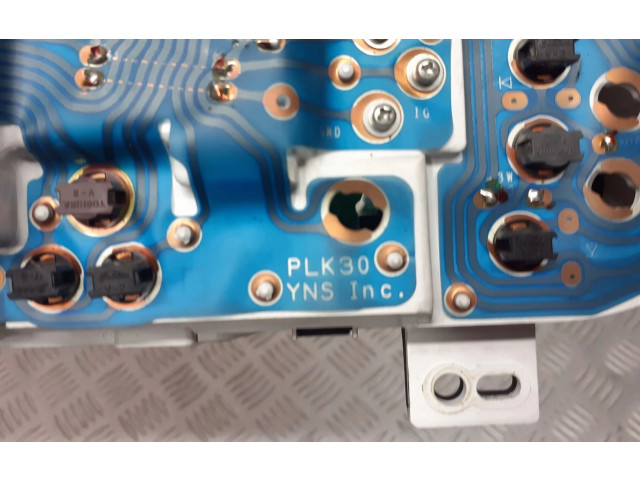 Přístrojová deska Mazda 323 BC5NB