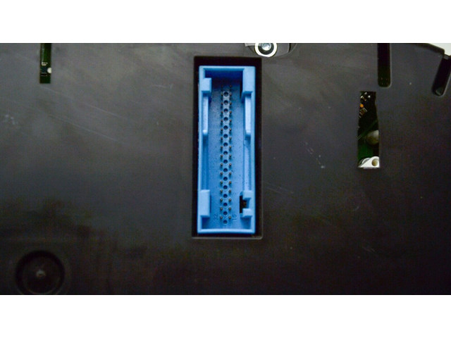 Панель приборов 2K0920865E Volkswagen Caddy