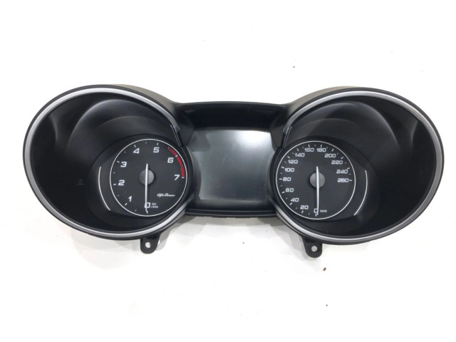 Přístrojová deska Alfa Romeo Stelvio 2018 50554657