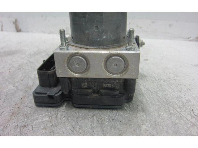 Jednotka ABS A0004310600 Mercedes-Benz GLA W156 2014