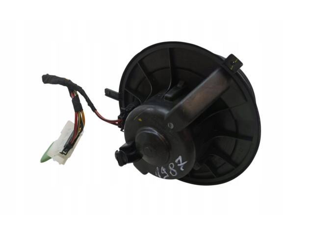 Вентилятор печки       Volkswagen Golf Plus