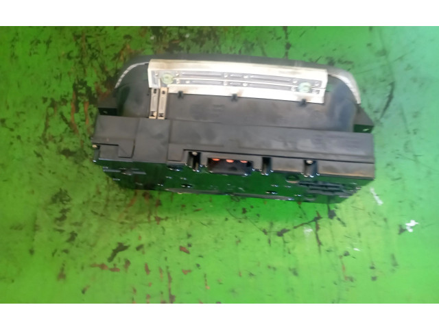 Панель приборов Volkswagen Caddy