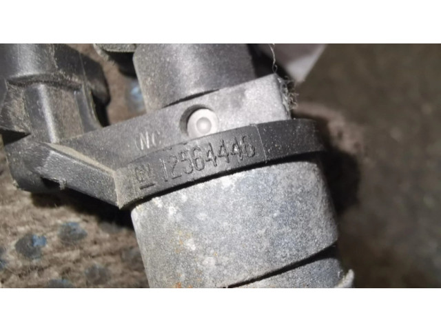 Vstřikovač 12564446 Opel Vectra C pro benzínový motor 2.2