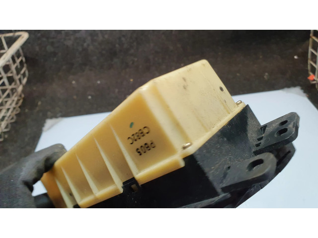 Блок управления климат-контролем PB05CB82C Mazda Premacy