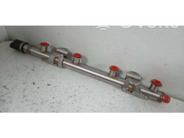 Vstřikovací lišta 04E133320D Volkswagen Tiguan CZD