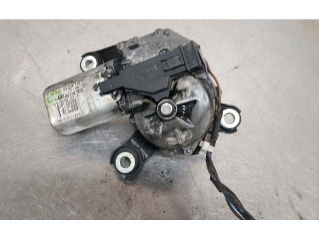Моторчик заднего дворника 09132802    Opel Meriva A