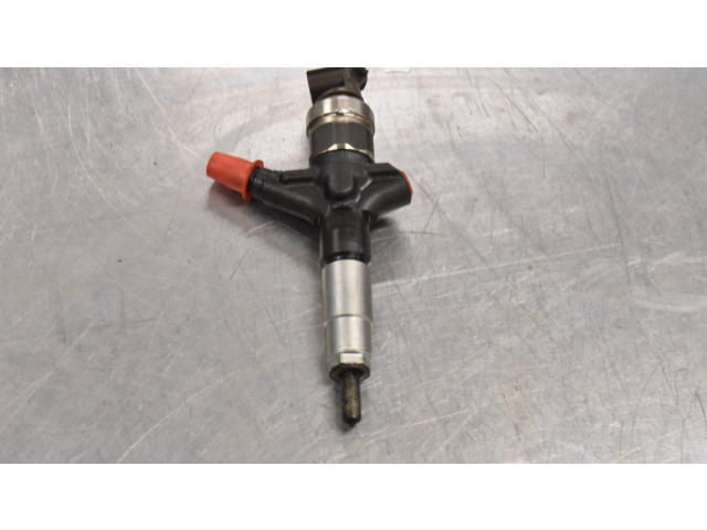 Vstřikovač Subaru Legacy EE20