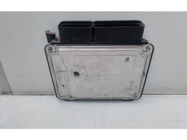 Řídící jednotka 03G906021LL   Volkswagen Caddy 2015