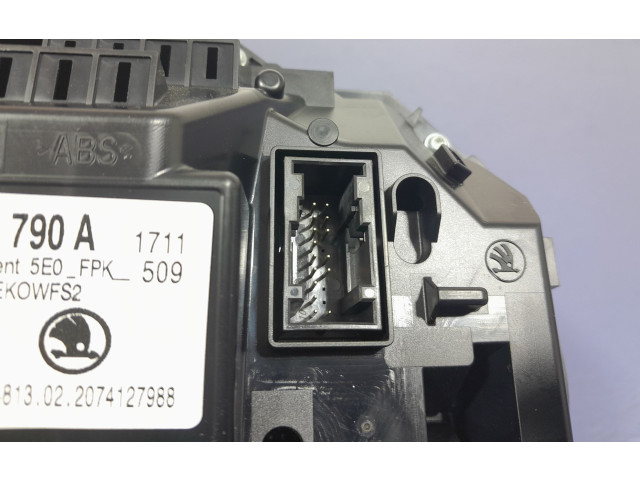 Панель приборов 5E0920790A, 5E0920790A Skoda Octavia 985