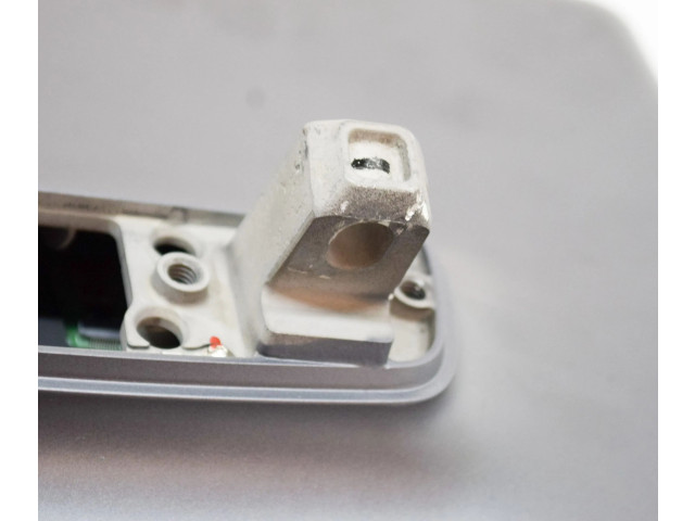 Дисплей 108954300H Tesla Model 3