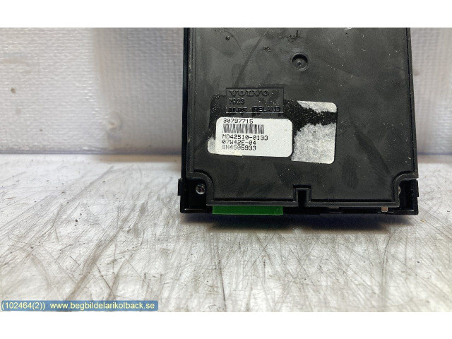 Дисплей       Volvo V70