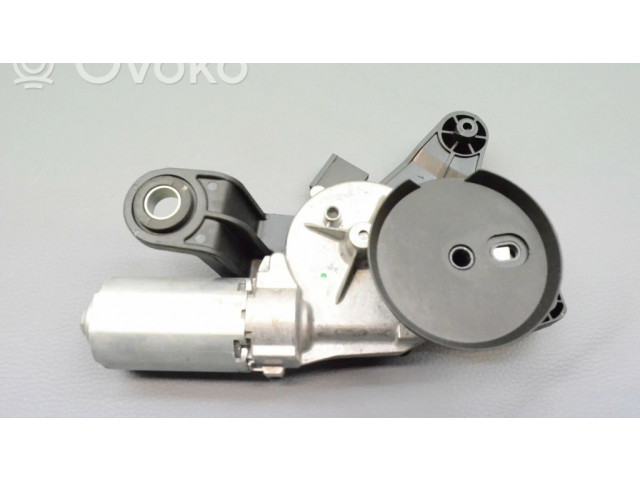 Двигатель стеклоочистителя заднего стекла