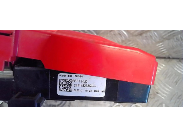 Блок предохранителей 243809584R Dacia Duster II