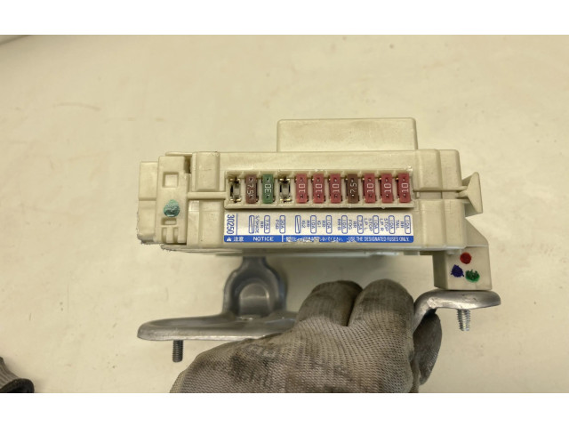 Pojistková skříňka 8267030250, 94610W Lexus GS 300 350 430 450H 2008