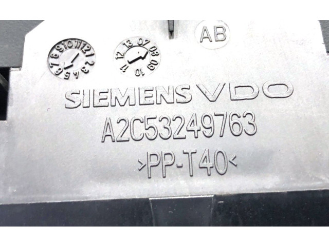 Панель приборов 3T1920840D   Skoda Superb B6 (3T)       