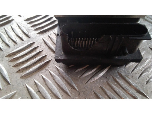 Блок АБС 0265231516, 8200334969 Renault Clio III 2005-2012 года