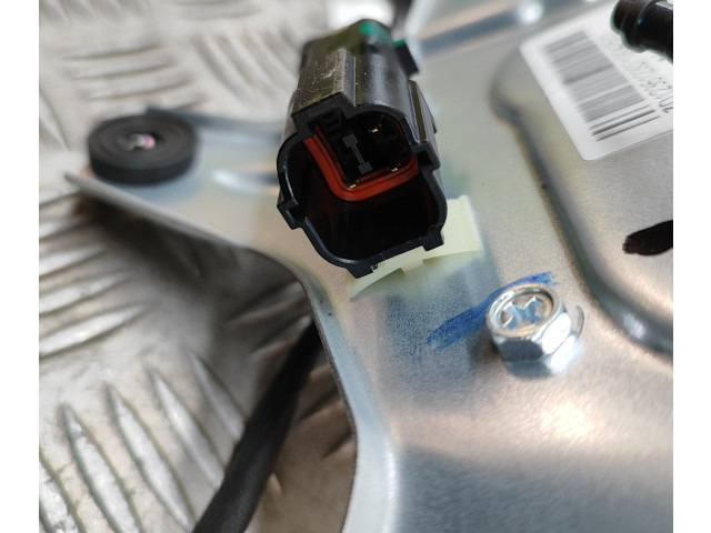 Моторчик заднего дворника 10354998    MG HS