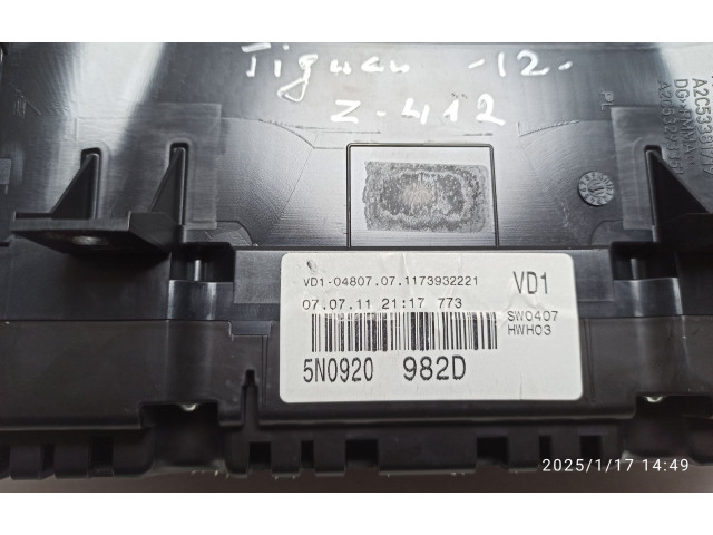 Přístrojová deska Volkswagen Tiguan 2012 5N0920982D