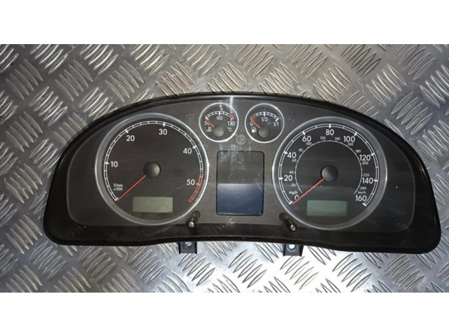 Přístrojová deska Volkswagen PASSAT B5.5 2003 VWZ7Z0C8455716, 031103