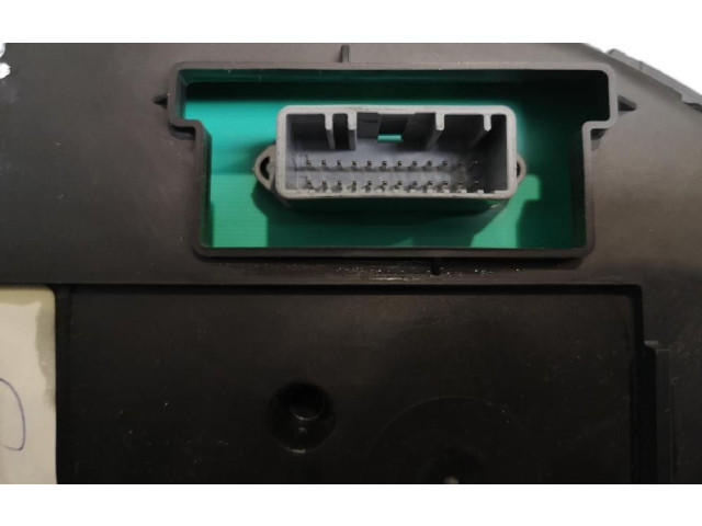 Панель приборов 8200628775H Renault Clio III