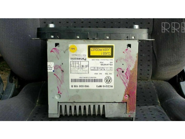 Радио/ проигрыватель CD/DVD / навигация