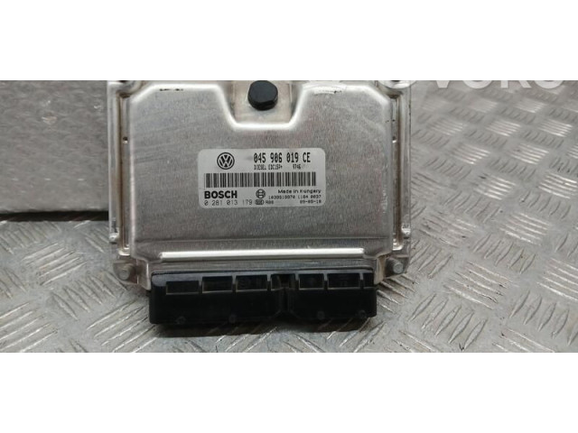 Блок управления двигателя 045906019CE, 0281013179 Skoda Fabia Mk2 (5J)