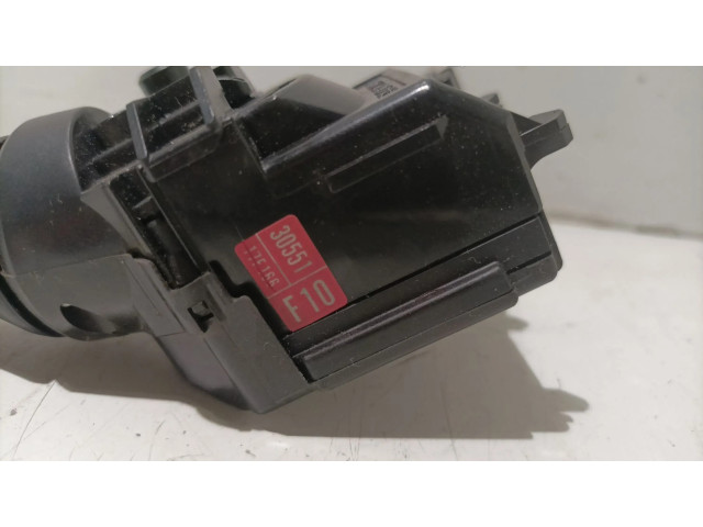 Ручка стеклоочистителей 8465230551, 3055117F166 Lexus IS-F